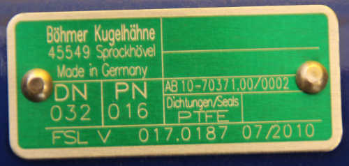Typenschild der hier gezeigten Armaturen und deren Armaturenisolation Typenschild der hier gezeigten Armaturenisolation